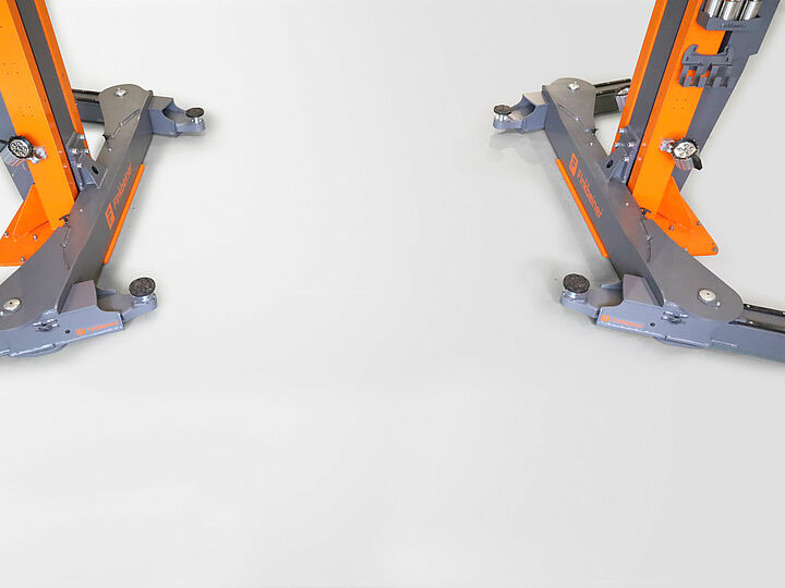 Los brazos de soporte giran ampliamente hacia adentro